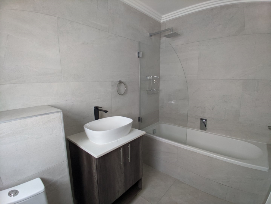 4 Bedroom Property for Sale in Kidds Beach Eastern Cape